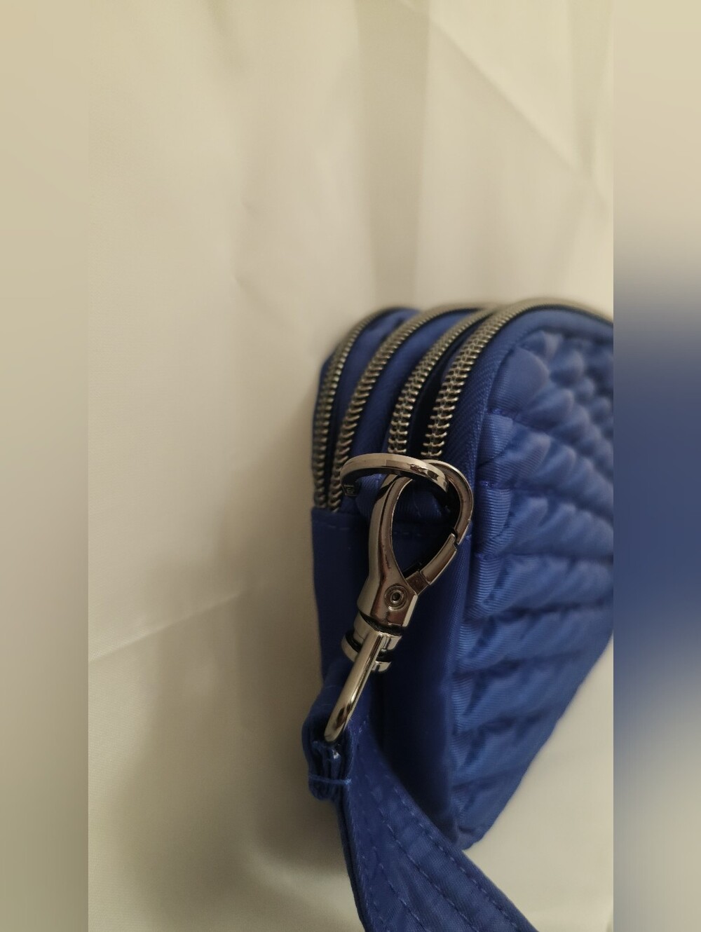 Lug Coupe Quilted Crossbody Bag - Royal Blue Like New - Picture 6 of 10